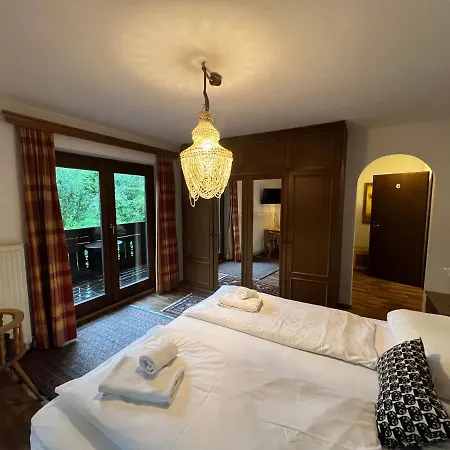 Apartment Familienappartement Mit Balkon Salzburg