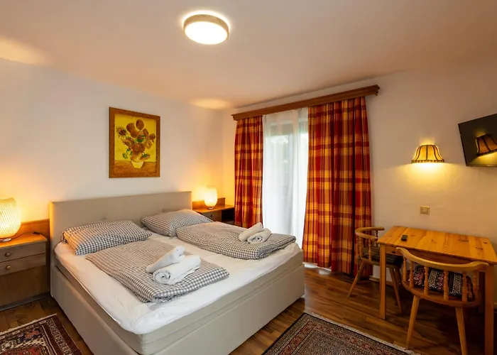 Familienappartement Mit Balkon *